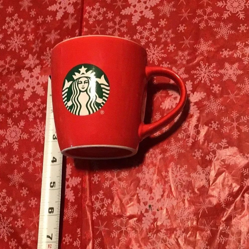 Mug red Starbucks with green logo 2020